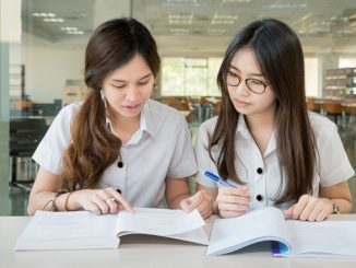 how do top students study