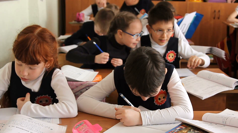 communicate in school
