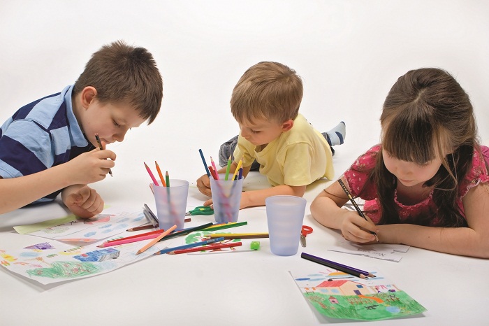 encourage creativity in a child