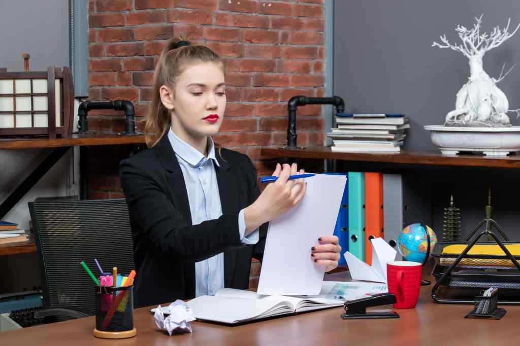 Knowing What An Administrative Assistant Does